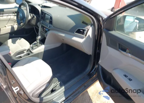 2017 Hyundai Elantra Se из США, поврежденный, VIN 5NPD84LF7HH113685